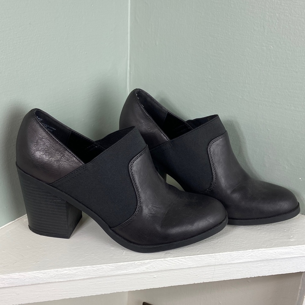 Secret Celebrity Fireside 9 Faux-Leather Chunky Heel Loafers Ankle Booties Boots